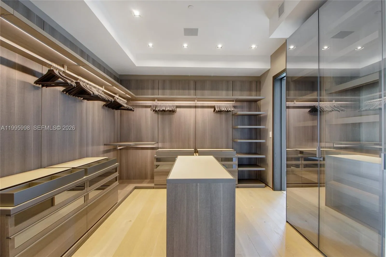 1451 Brickell Ave 4301, Miami, Florida 33131, Miami, Florida 33131, 2 Bedrooms Bedrooms, ,2 BathroomsBathrooms,Residential,For Sale,1451 Brickell Ave 4301, Miami, Florida 33131,A11995998