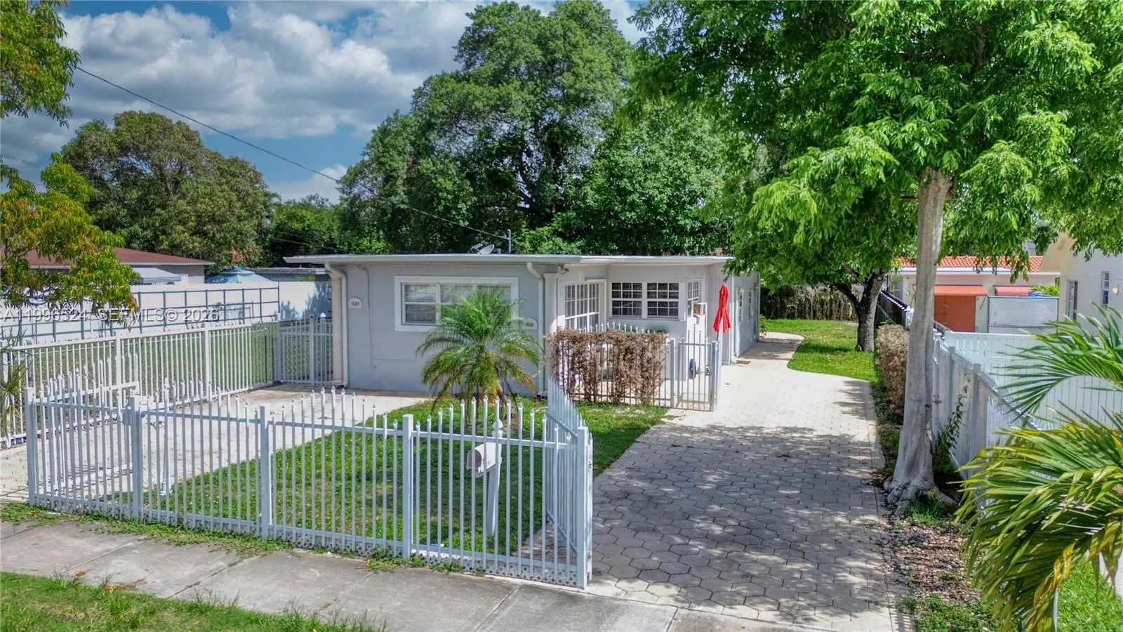 3121-3123 Sw 25th Ter, Miami, Florida 33133, Miami, Florida 33133, ,Residential Income,For Sale,3121-3123 Sw 25th Ter, Miami, Florida 33133,A11996524