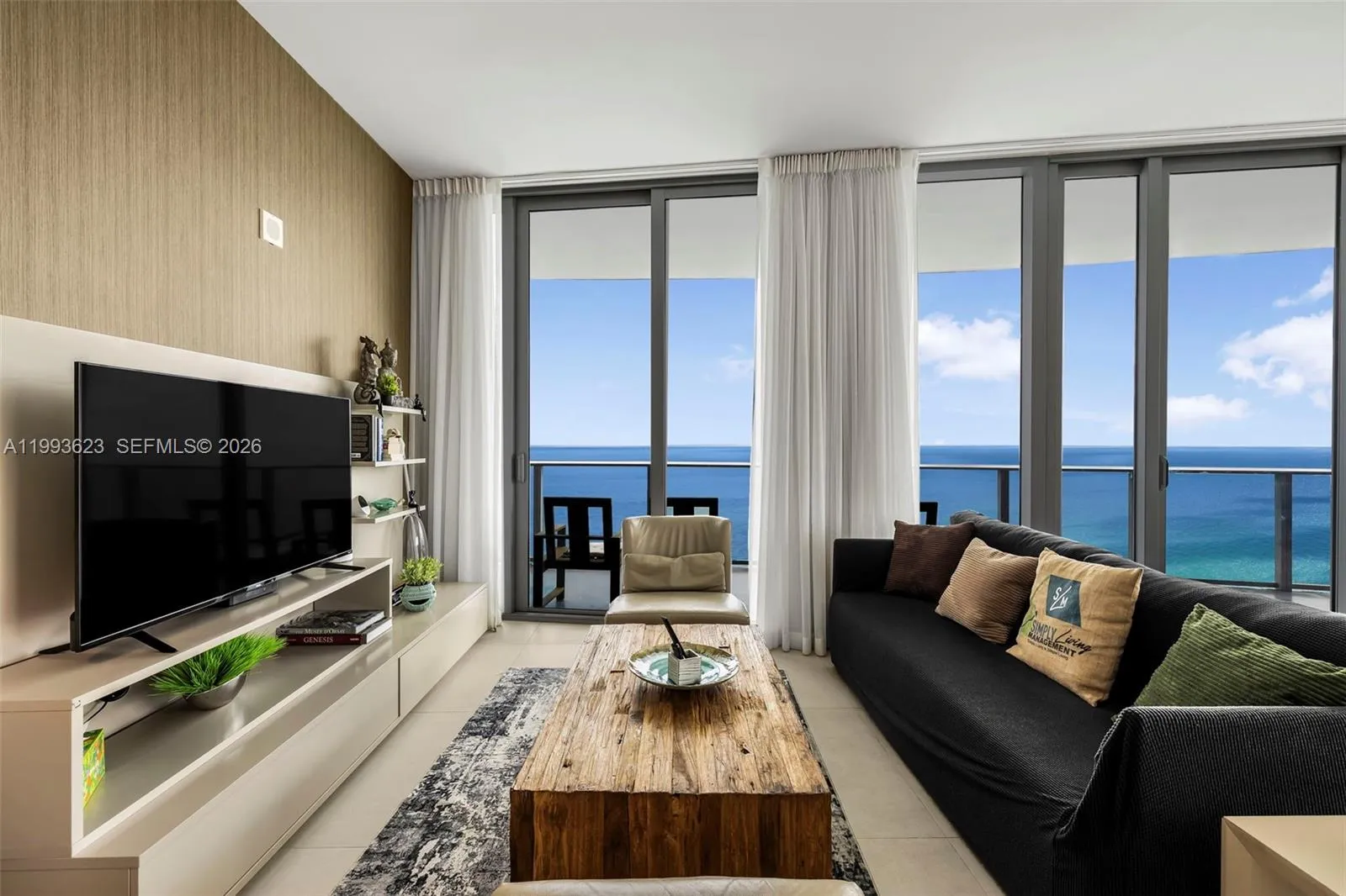 4111 S Ocean Dr Lph1, Hollywood, Florida 33019, Hollywood, Florida 33019, 3 Bedrooms Bedrooms, ,3 BathroomsBathrooms,Residential,For Sale,4111 S Ocean Dr Lph1, Hollywood, Florida 33019,A11993623