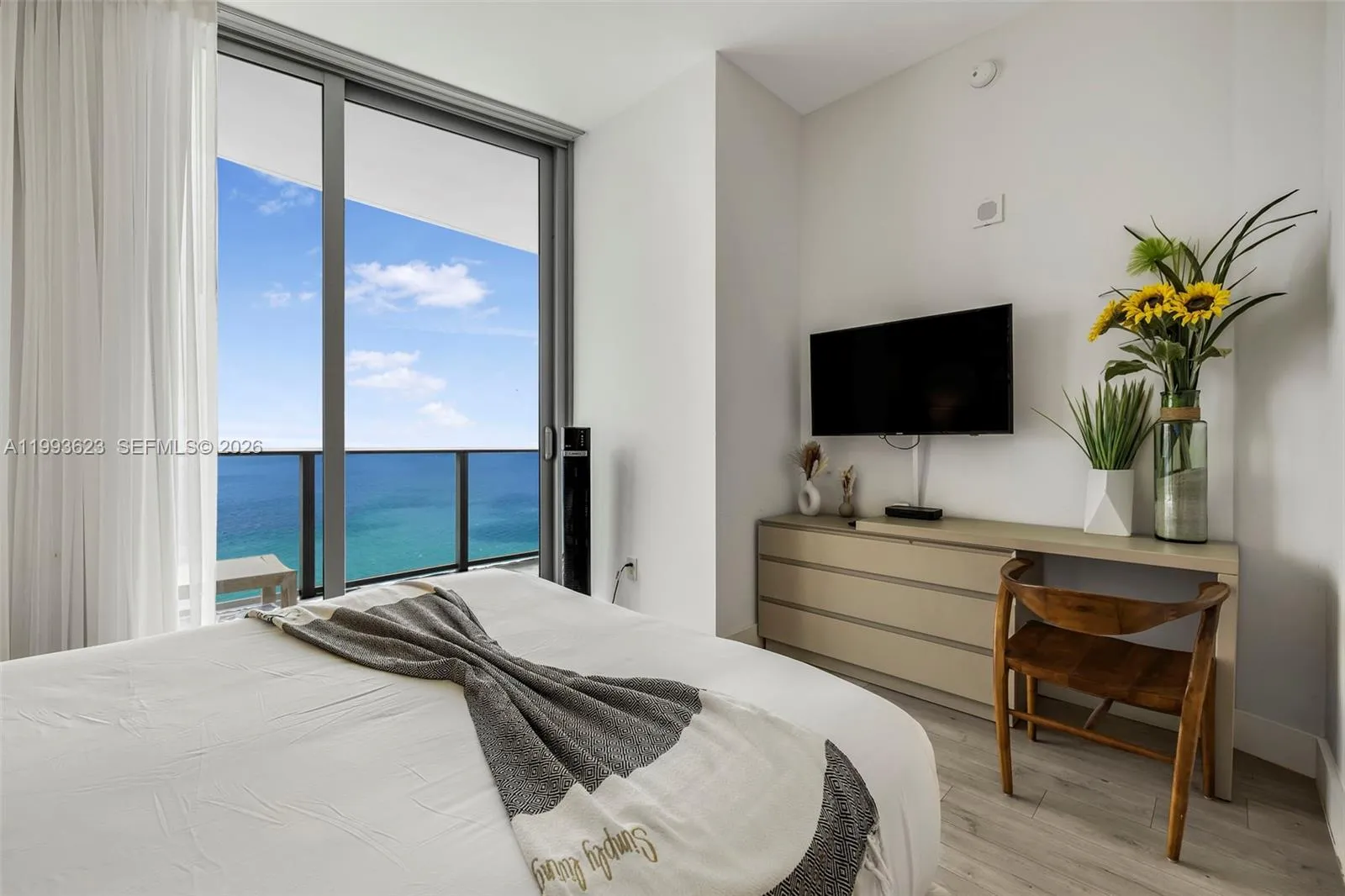 4111 S Ocean Dr Lph1, Hollywood, Florida 33019, Hollywood, Florida 33019, 3 Bedrooms Bedrooms, ,3 BathroomsBathrooms,Residential,For Sale,4111 S Ocean Dr Lph1, Hollywood, Florida 33019,A11993623