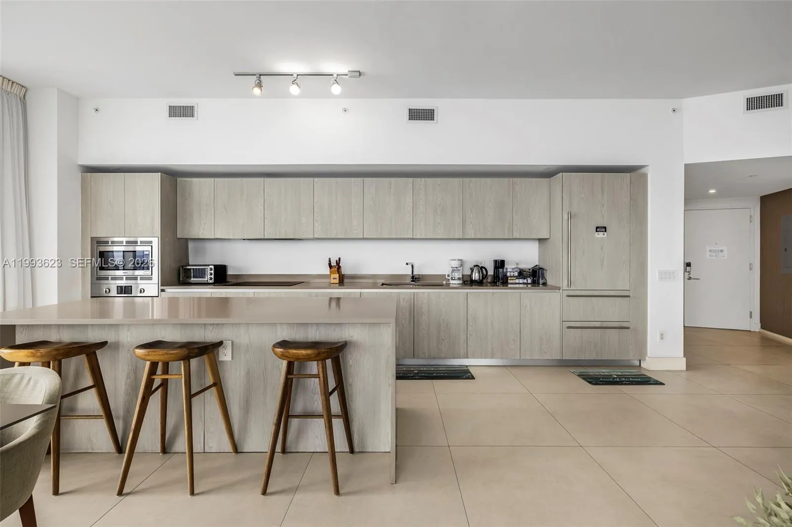 4111 S Ocean Dr Lph1, Hollywood, Florida 33019, Hollywood, Florida 33019, 3 Bedrooms Bedrooms, ,3 BathroomsBathrooms,Residential,For Sale,4111 S Ocean Dr Lph1, Hollywood, Florida 33019,A11993623