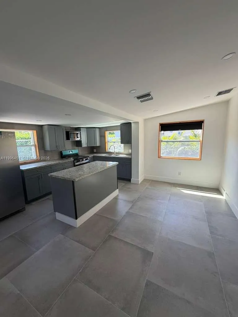 14240 S Biscayne River Rd 2, Miami, Florida 33161, Miami, Florida 33161, 3 Bedrooms Bedrooms, ,2 BathroomsBathrooms,Residential Lease,For Rent,14240 S Biscayne River Rd 2, Miami, Florida 33161,A11996451