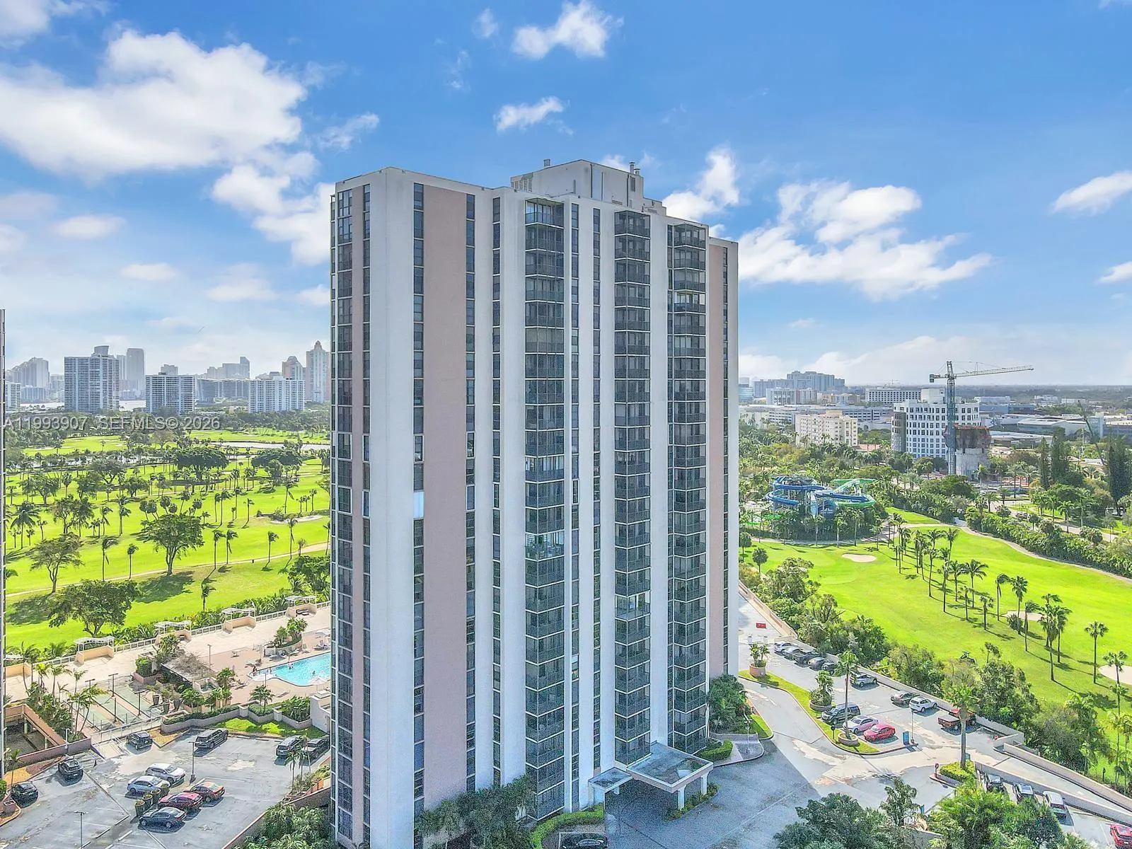 20301 W Country Club Dr 2622, Aventura, Florida 33, Aventura, Florida 33180, 2 Bedrooms Bedrooms, ,2 BathroomsBathrooms,Residential Lease,For Rent,20301 W Country Club Dr 2622, Aventura, Florida 33,A11993907