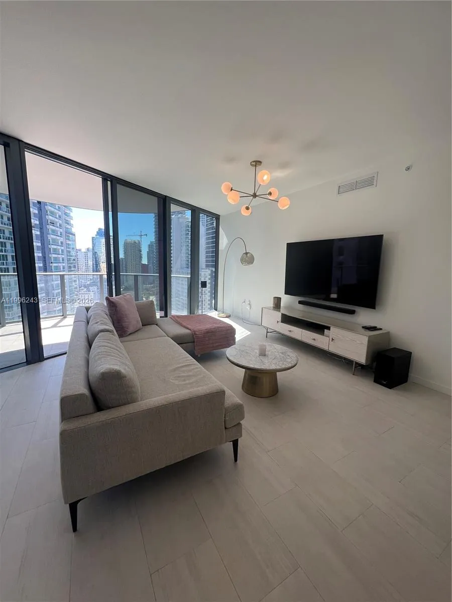 1000 Brickell Plaza 2701, Miami, Florida 33131, Miami, Florida 33131, 2 Bedrooms Bedrooms, ,2 BathroomsBathrooms,Residential Lease,For Rent,1000 Brickell Plaza 2701, Miami, Florida 33131,A11996243