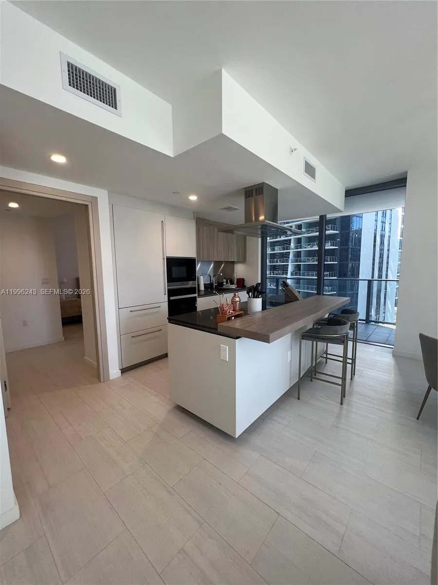 1000 Brickell Plaza 2701, Miami, Florida 33131, Miami, Florida 33131, 2 Bedrooms Bedrooms, ,2 BathroomsBathrooms,Residential Lease,For Rent,1000 Brickell Plaza 2701, Miami, Florida 33131,A11996243