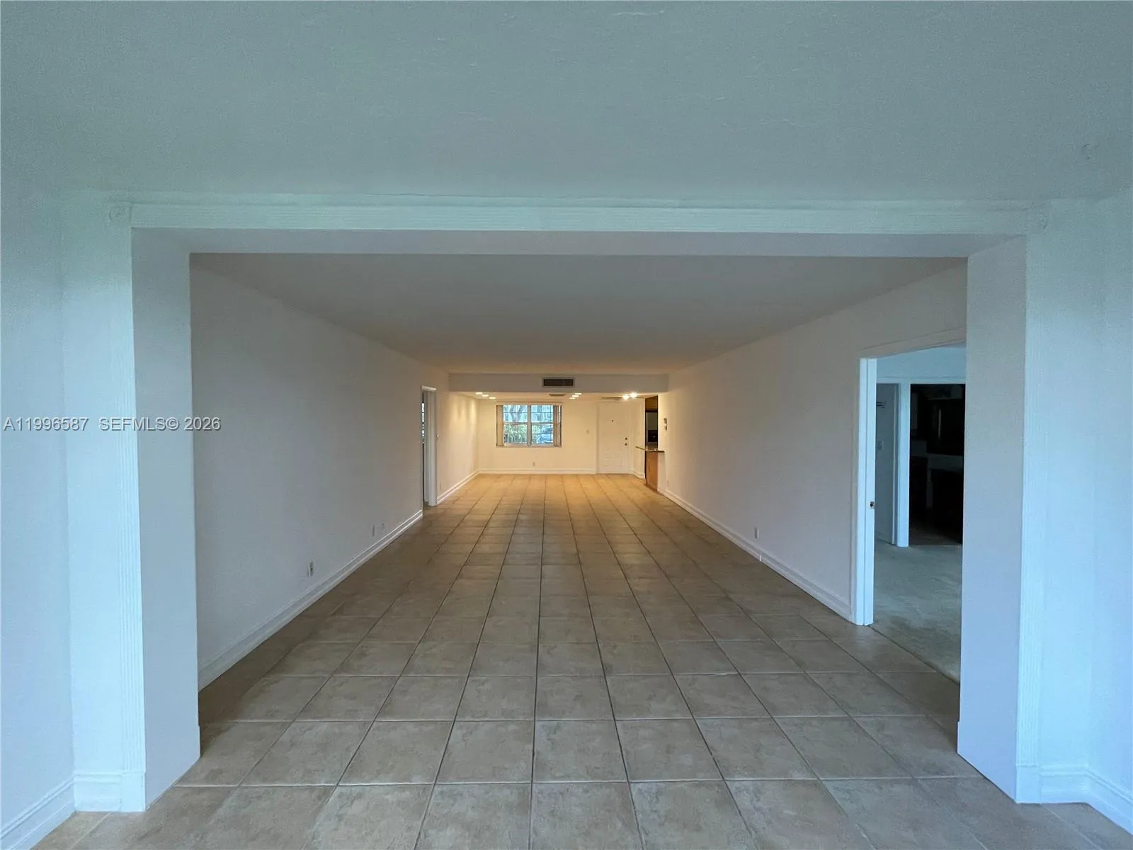 4009 N Cypress Dr 105, Pompano Beach, Florida 3306, Pompano Beach, Florida 33069, 3 Bedrooms Bedrooms, ,2 BathroomsBathrooms,Residential Lease,For Rent,4009 N Cypress Dr 105, Pompano Beach, Florida 3306,A11996587