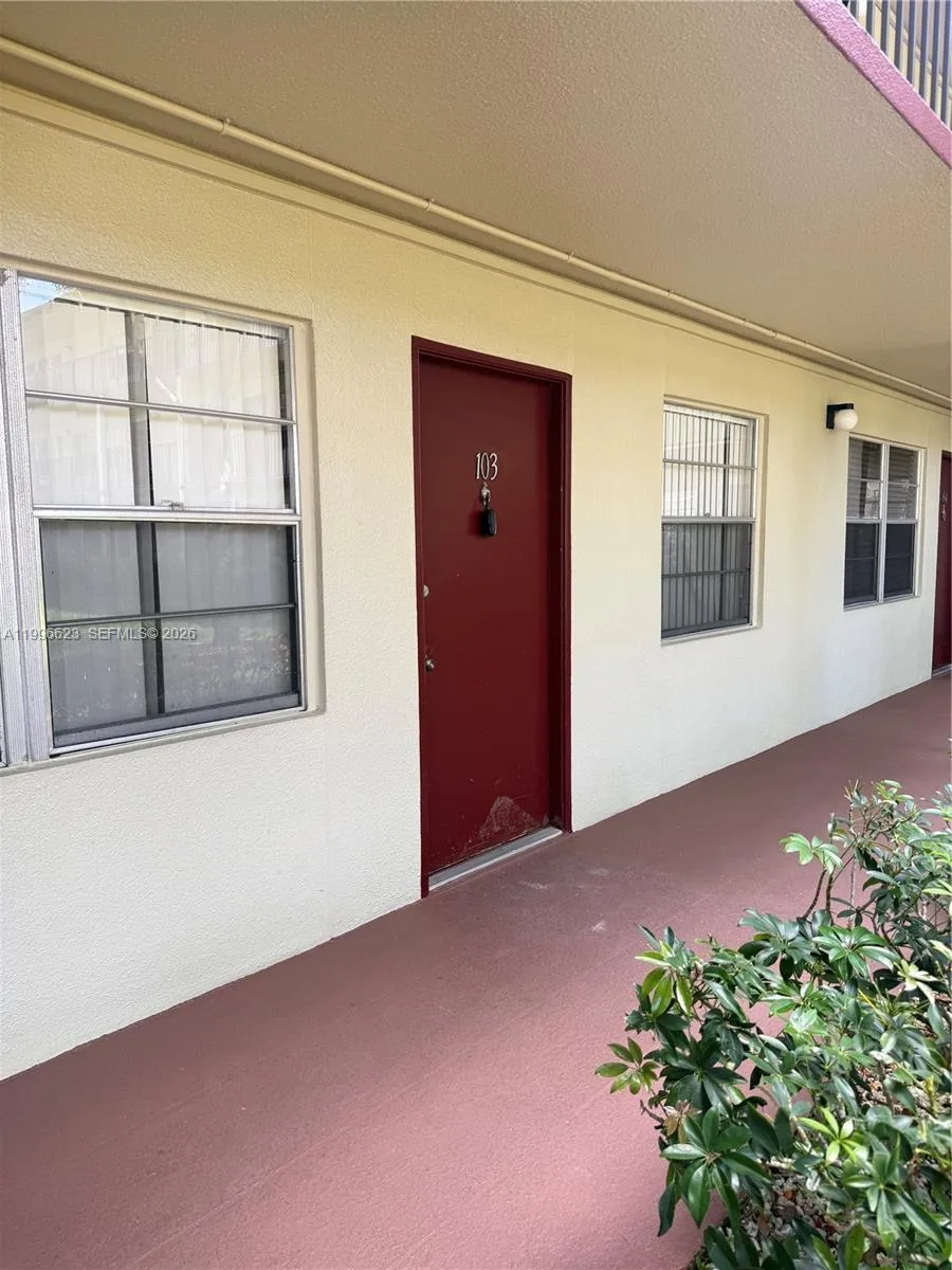 150 Sw 134th Way 103r, Pembroke Pines, Florida 330, Pembroke Pines, Florida 33027, 2 Bedrooms Bedrooms, ,1 BathroomBathrooms,Residential,For Sale,150 Sw 134th Way 103r, Pembroke Pines, Florida 330,A11996623