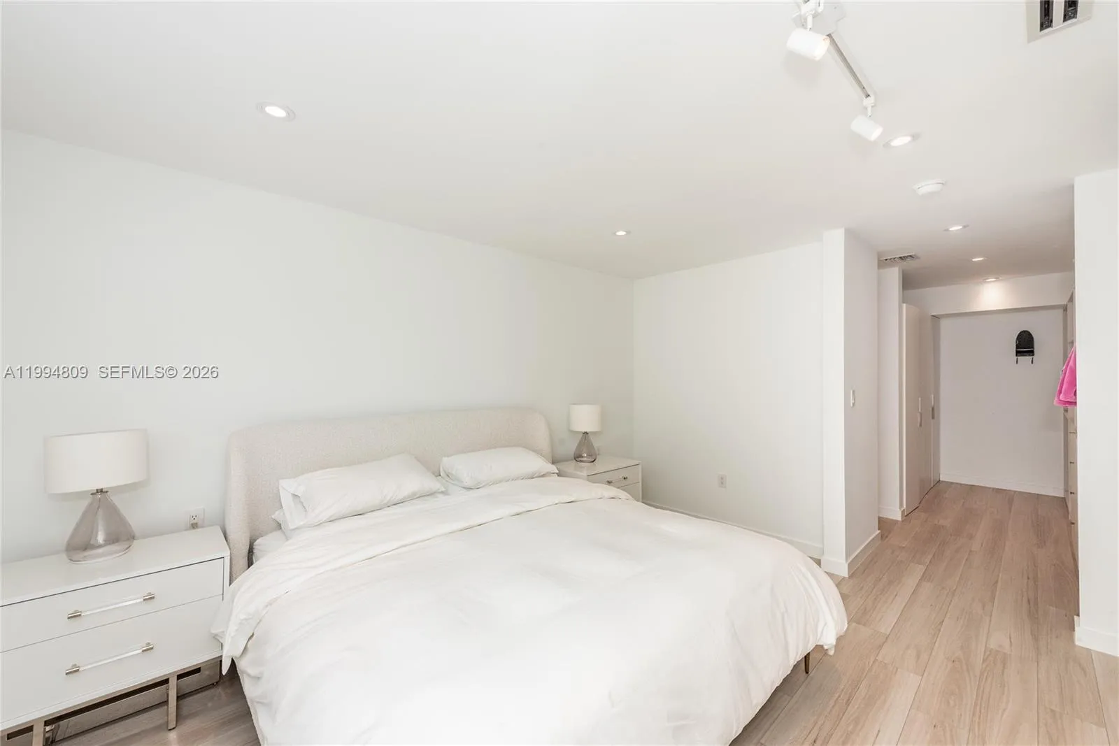 255 Galen Dr 2i, Key Biscayne, Florida 33149, Key Biscayne, Florida 33149, 2 Bedrooms Bedrooms, ,2 BathroomsBathrooms,Residential Lease,For Rent,255 Galen Dr 2i, Key Biscayne, Florida 33149,A11994809