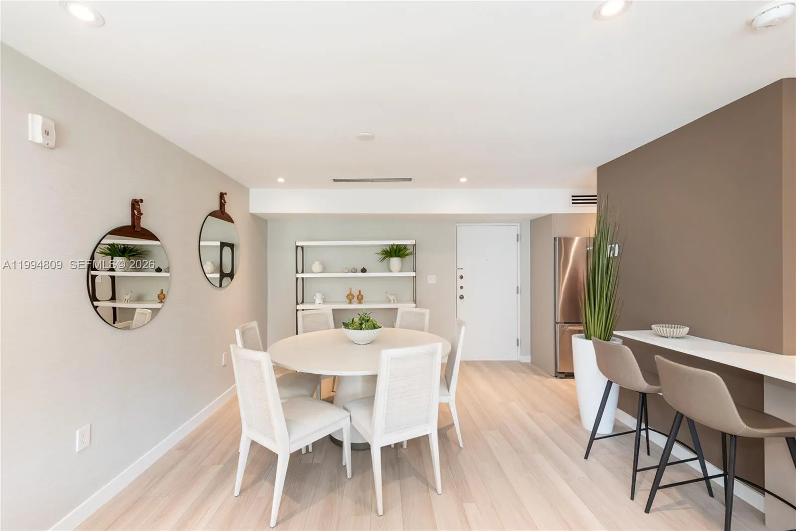 255 Galen Dr 2i, Key Biscayne, Florida 33149, Key Biscayne, Florida 33149, 2 Bedrooms Bedrooms, ,2 BathroomsBathrooms,Residential Lease,For Rent,255 Galen Dr 2i, Key Biscayne, Florida 33149,A11994809