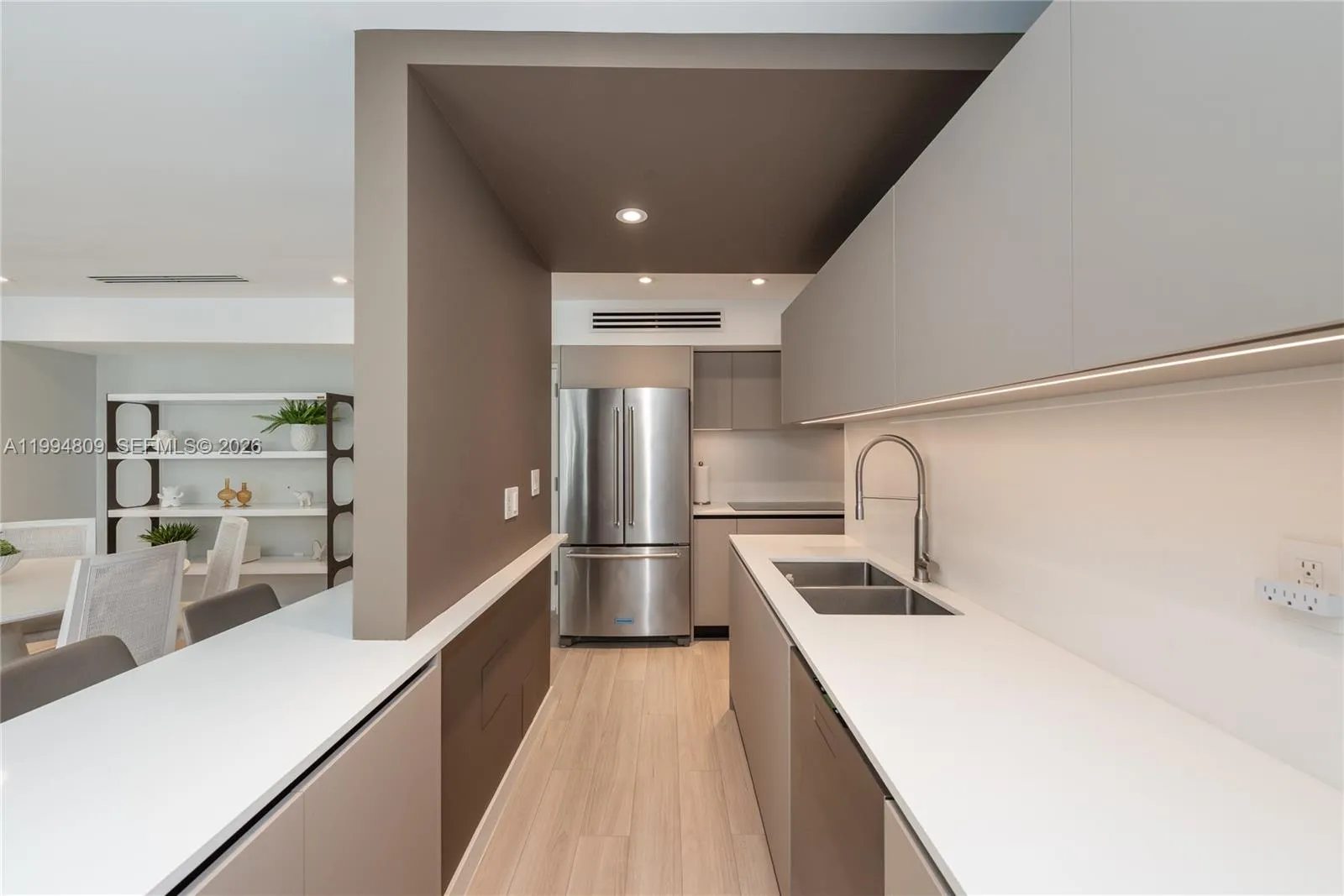 255 Galen Dr 2i, Key Biscayne, Florida 33149, Key Biscayne, Florida 33149, 2 Bedrooms Bedrooms, ,2 BathroomsBathrooms,Residential Lease,For Rent,255 Galen Dr 2i, Key Biscayne, Florida 33149,A11994809