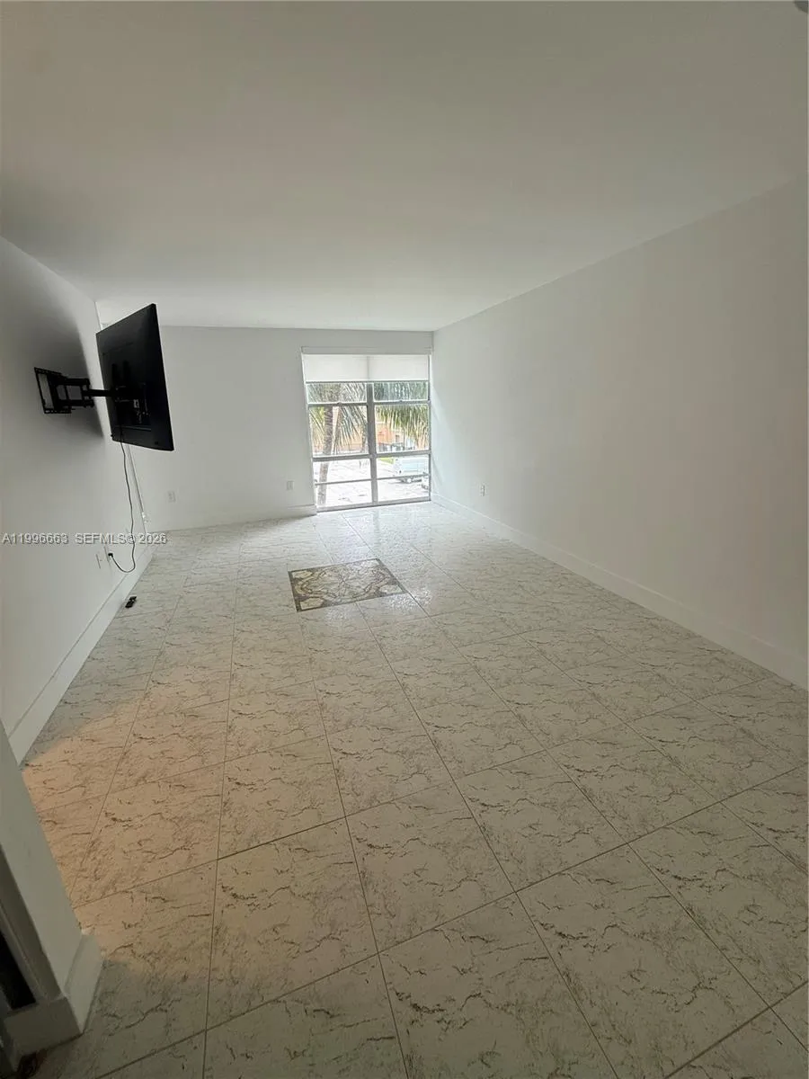 17560 Atlantic Blvd 302, Sunny Isles Beach, Florid, Sunny Isles Beach, Florida 33160, 1 Bedroom Bedrooms, ,1 BathroomBathrooms,Residential Lease,For Rent,17560 Atlantic Blvd 302, Sunny Isles Beach, Florid,A11996663