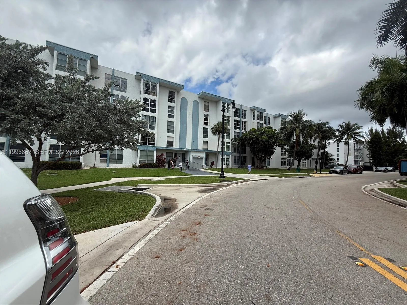 17560 Atlantic Blvd 302, Sunny Isles Beach, Florid, Sunny Isles Beach, Florida 33160, 1 Bedroom Bedrooms, ,1 BathroomBathrooms,Residential Lease,For Rent,17560 Atlantic Blvd 302, Sunny Isles Beach, Florid,A11996663