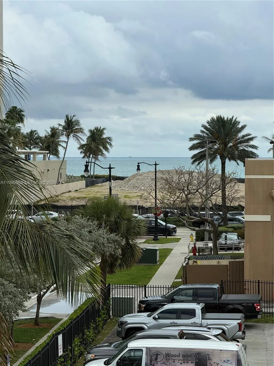 17560 Atlantic Blvd 302, Sunny Isles Beach, Florid, Sunny Isles Beach, Florida 33160, 1 Bedroom Bedrooms, ,1 BathroomBathrooms,Residential Lease,For Rent,17560 Atlantic Blvd 302, Sunny Isles Beach, Florid,A11996663