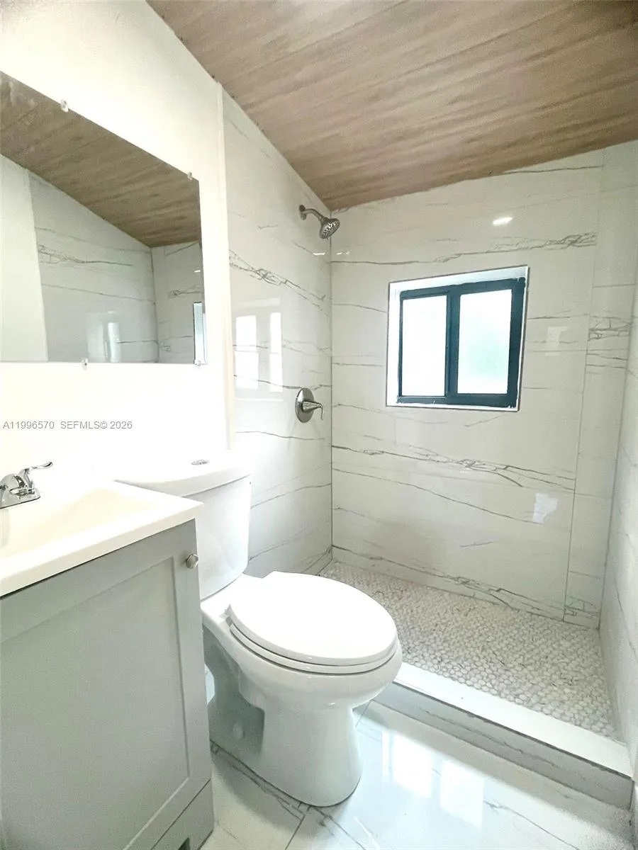 1776 Ne 178 Street, Miami, Florida 33162, Miami, Florida 33162, 3 Bedrooms Bedrooms, ,2 BathroomsBathrooms,Residential Lease,For Rent,1776 Ne 178 Street, Miami, Florida 33162,A11996570
