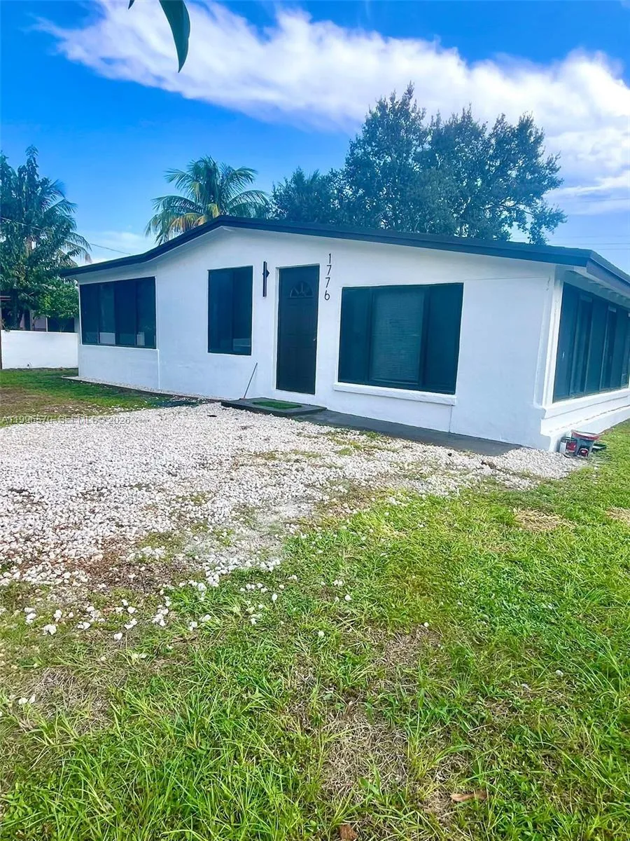 1776 Ne 178 Street, Miami, Florida 33162, Miami, Florida 33162, 3 Bedrooms Bedrooms, ,2 BathroomsBathrooms,Residential Lease,For Rent,1776 Ne 178 Street, Miami, Florida 33162,A11996570
