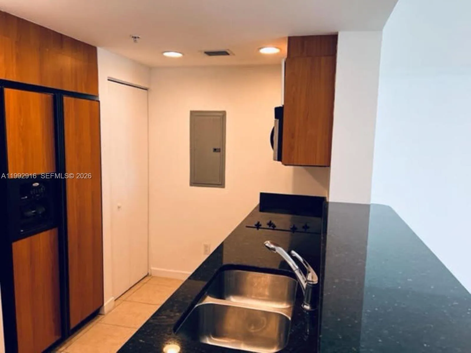 335 S Biscayne Blvd 2406, Miami, Florida 33131, Miami, Florida 33131, ,1 BathroomBathrooms,Residential Lease,For Rent,335 S Biscayne Blvd 2406, Miami, Florida 33131,A11992916