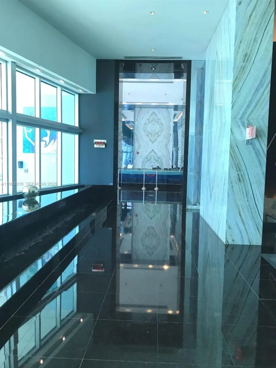 335 S Biscayne Blvd 2406, Miami, Florida 33131, Miami, Florida 33131, ,1 BathroomBathrooms,Residential Lease,For Rent,335 S Biscayne Blvd 2406, Miami, Florida 33131,A11992916