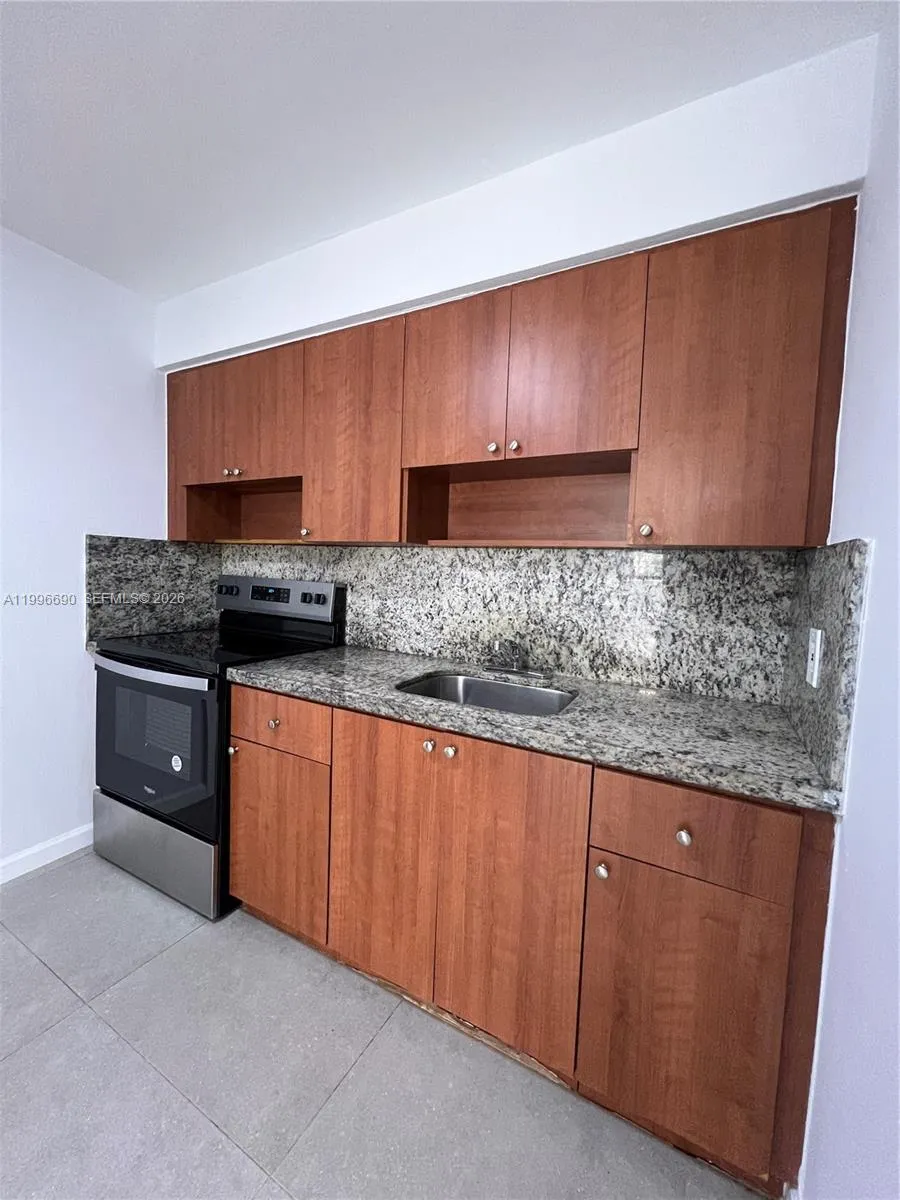 963 Nw 5th St 1, Miami, Florida 33128, Miami, Florida 33128, 2 Bedrooms Bedrooms, ,1 BathroomBathrooms,Residential Lease,For Rent,963 Nw 5th St 1, Miami, Florida 33128,A11996690