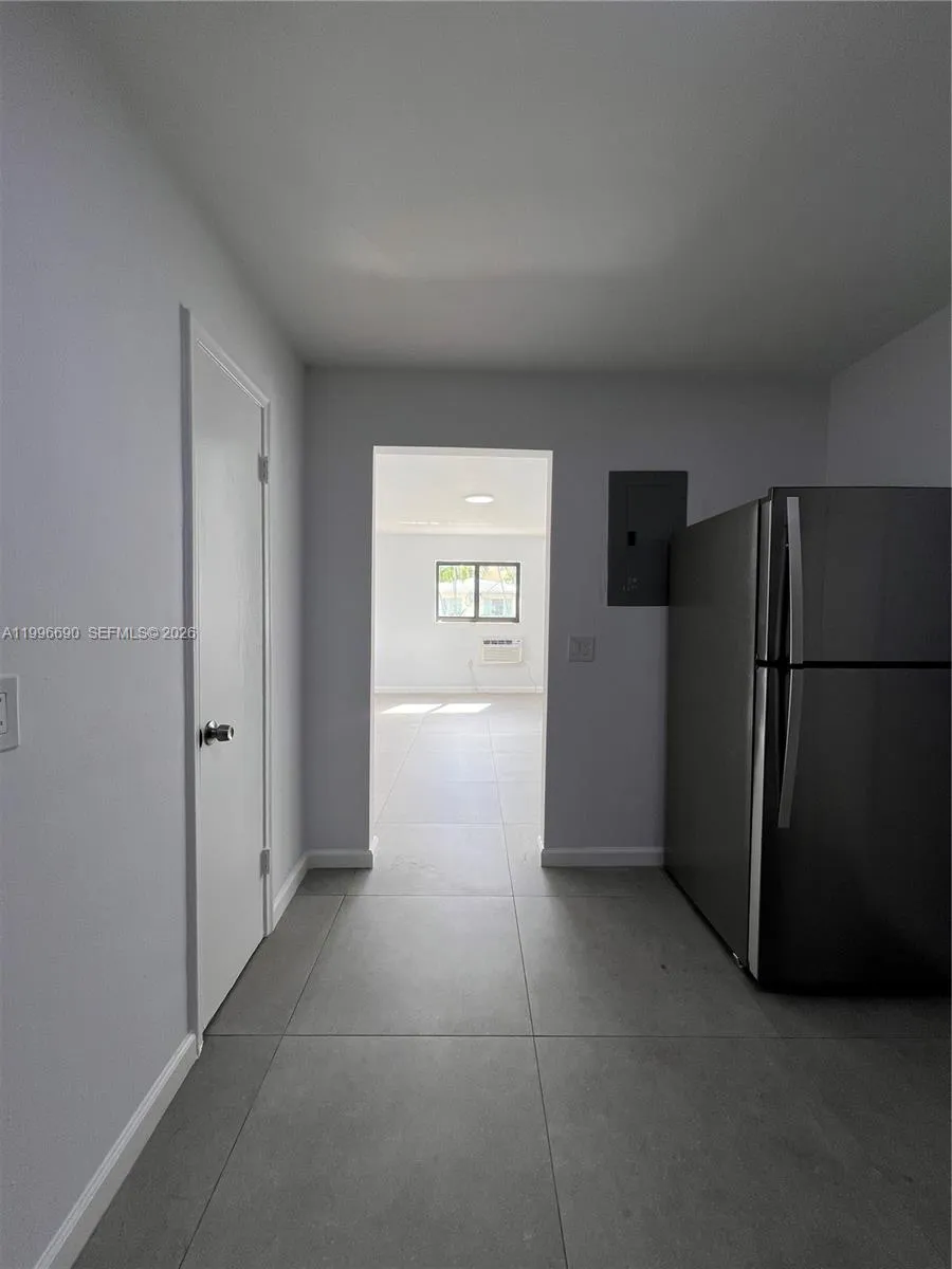 963 Nw 5th St 1, Miami, Florida 33128, Miami, Florida 33128, 2 Bedrooms Bedrooms, ,1 BathroomBathrooms,Residential Lease,For Rent,963 Nw 5th St 1, Miami, Florida 33128,A11996690