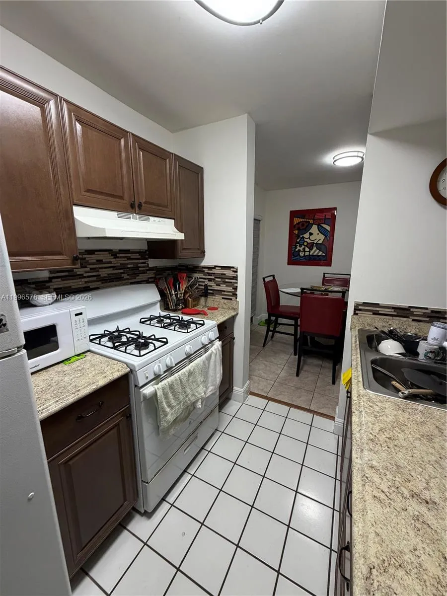 15325 Sw 106th Ter 616, Miami, Florida 33196, Miami, Florida 33196, 2 Bedrooms Bedrooms, ,2 BathroomsBathrooms,Residential Lease,For Rent,15325 Sw 106th Ter 616, Miami, Florida 33196,A11996578