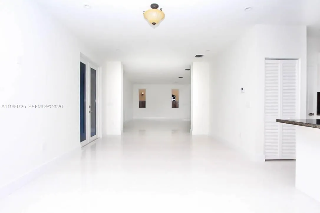 15631 Sw 11th Ter, Miami, Florida 33194, Miami, Florida 33194, 5 Bedrooms Bedrooms, ,4 BathroomsBathrooms,Residential Lease,For Rent,15631 Sw 11th Ter, Miami, Florida 33194,A11996725