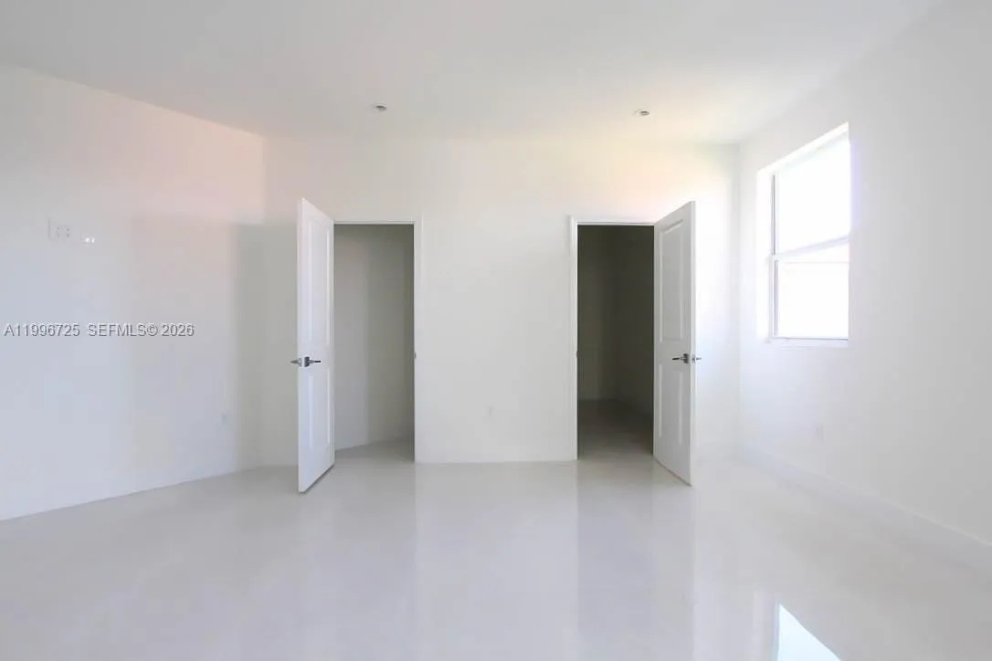 15631 Sw 11th Ter, Miami, Florida 33194, Miami, Florida 33194, 5 Bedrooms Bedrooms, ,4 BathroomsBathrooms,Residential Lease,For Rent,15631 Sw 11th Ter, Miami, Florida 33194,A11996725