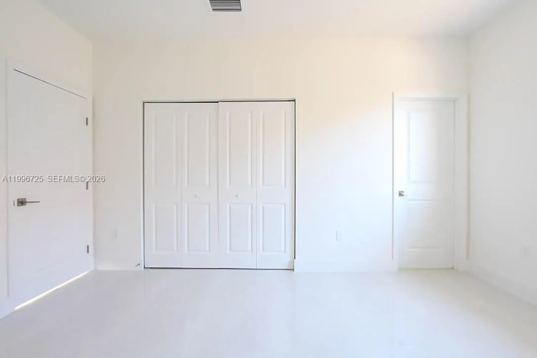 15631 Sw 11th Ter, Miami, Florida 33194, Miami, Florida 33194, 5 Bedrooms Bedrooms, ,4 BathroomsBathrooms,Residential Lease,For Rent,15631 Sw 11th Ter, Miami, Florida 33194,A11996725
