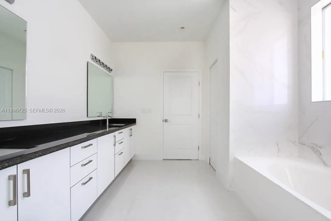 15631 Sw 11th Ter, Miami, Florida 33194, Miami, Florida 33194, 5 Bedrooms Bedrooms, ,4 BathroomsBathrooms,Residential Lease,For Rent,15631 Sw 11th Ter, Miami, Florida 33194,A11996725