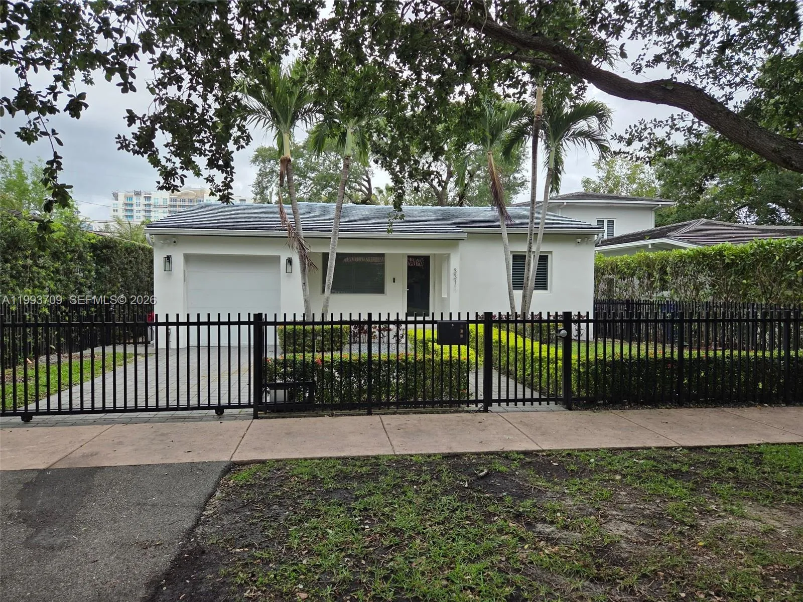 3311 Monegro St, Coral Gables, Florida 33134, Coral Gables, Florida 33134, 2 Bedrooms Bedrooms, ,2 BathroomsBathrooms,Residential Lease,For Rent,3311 Monegro St, Coral Gables, Florida 33134,A11993709 3311 Monegro St, Coral Gables, Florida 33134, Coral Gables, Florida 33134, 2 Bedrooms Bedrooms, ,2 BathroomsBathrooms,Residential Lease,For Rent,3311 Monegro St, Coral Gables, Florida 33134,A11993709