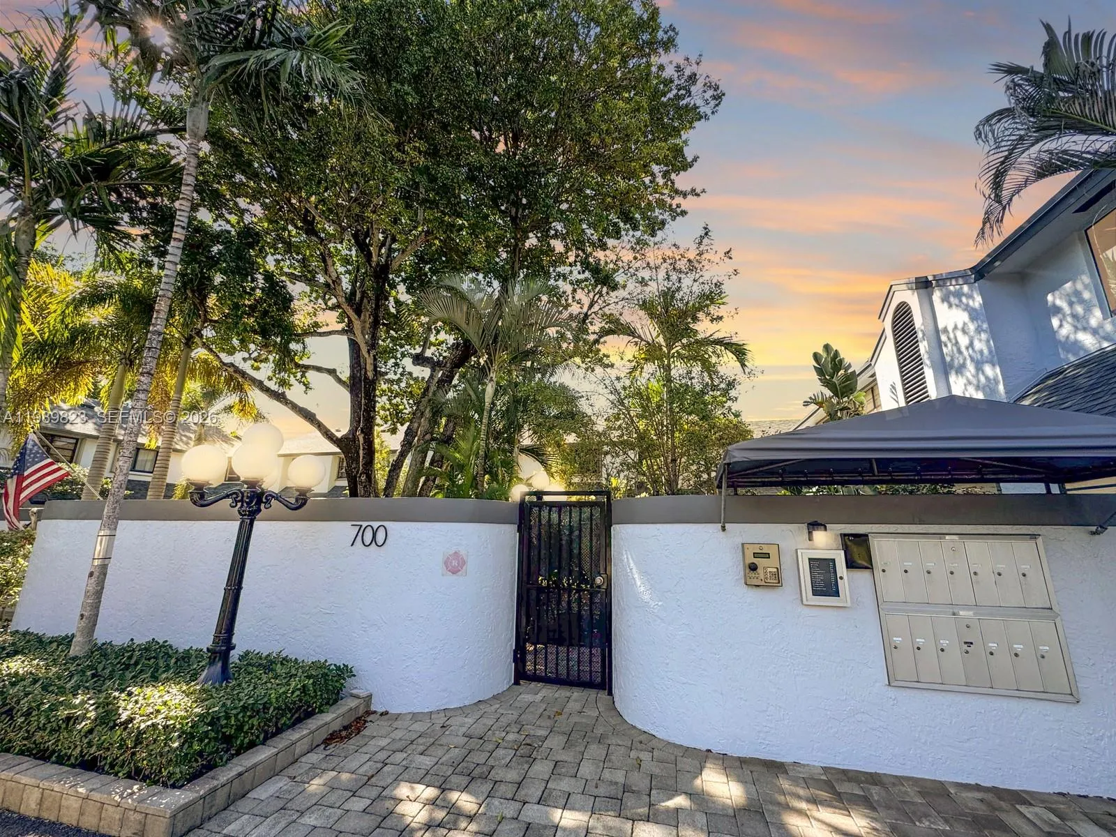 700 Se 14th St G, Fort Lauderdale, Florida 33316, Fort Lauderdale, Florida 33316, 2 Bedrooms Bedrooms, ,2 BathroomsBathrooms,Residential,For Sale,700 Se 14th St G, Fort Lauderdale, Florida 33316,A11989823