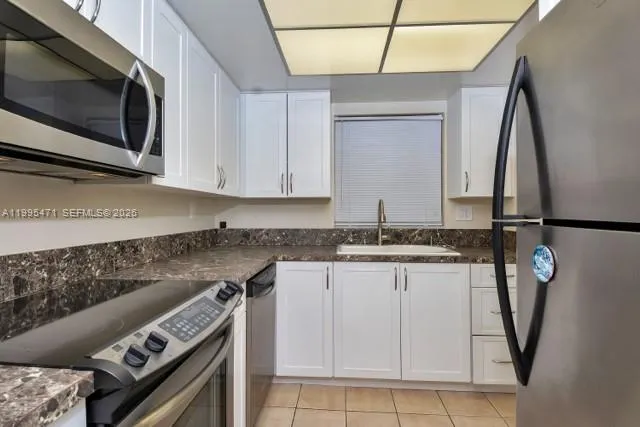 Fort Lauderdale, Florida 33308, 1 Bedroom Bedrooms, ,1 BathroomBathrooms,Residential Lease,For Rent,A11995471