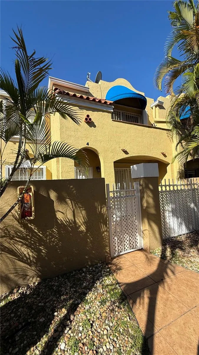 375 Nw 85 Pl 1904, Miami, Florida 33126, Miami, Florida 33126, 2 Bedrooms Bedrooms, ,2 BathroomsBathrooms,Residential Lease,For Rent,375 Nw 85 Pl 1904, Miami, Florida 33126,A11996745