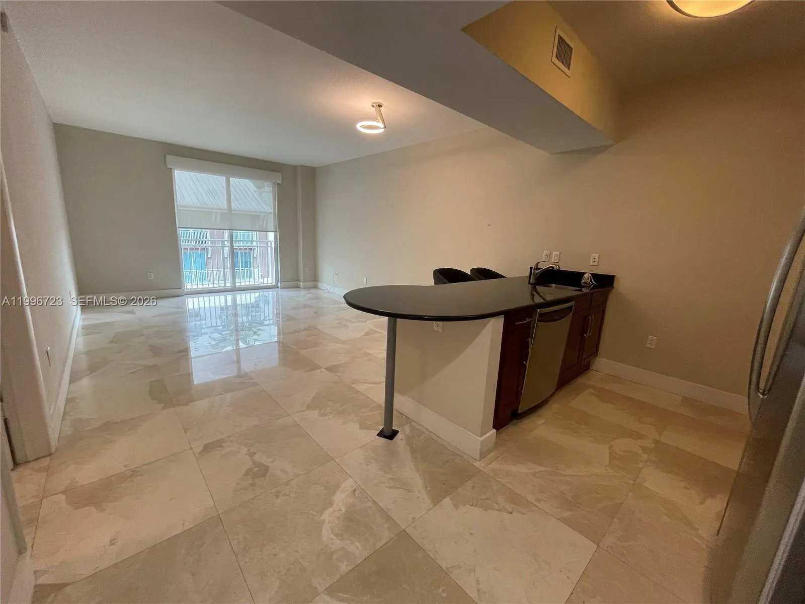 7290 Sw 90th St 307, Miami, Florida 33156, Miami, Florida 33156, 1 Bedroom Bedrooms, ,1 BathroomBathrooms,Residential Lease,For Rent,7290 Sw 90th St 307, Miami, Florida 33156,A11996723