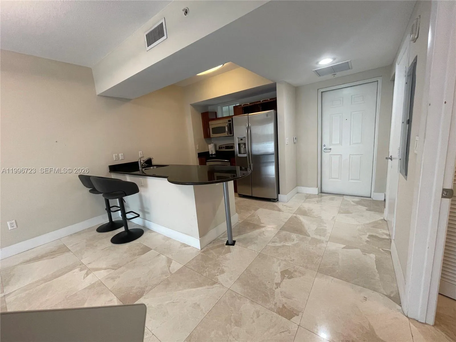 7290 Sw 90th St 307, Miami, Florida 33156, Miami, Florida 33156, 1 Bedroom Bedrooms, ,1 BathroomBathrooms,Residential Lease,For Rent,7290 Sw 90th St 307, Miami, Florida 33156,A11996723