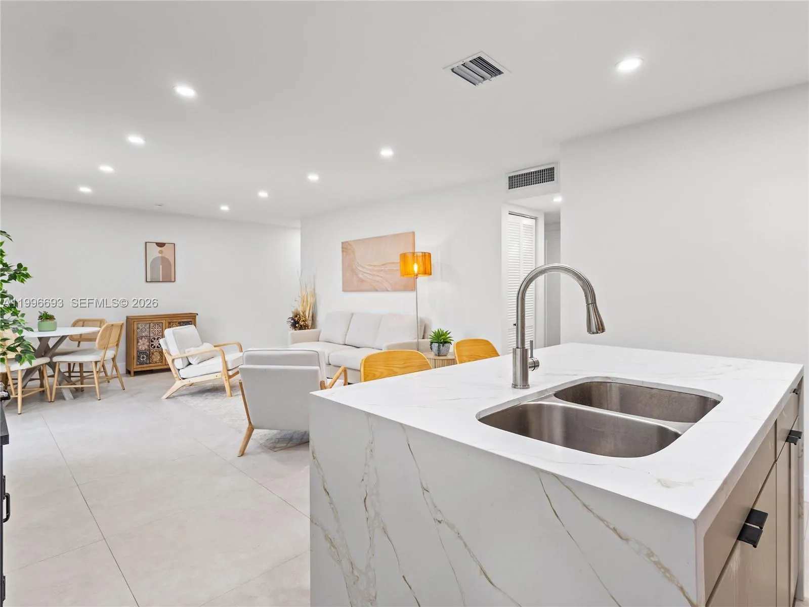 10017 Sw 23rd Ter, Miami, Florida 33165, Miami, Florida 33165, 2 Bedrooms Bedrooms, ,1 BathroomBathrooms,Residential,For Sale,10017 Sw 23rd Ter, Miami, Florida 33165,A11996693