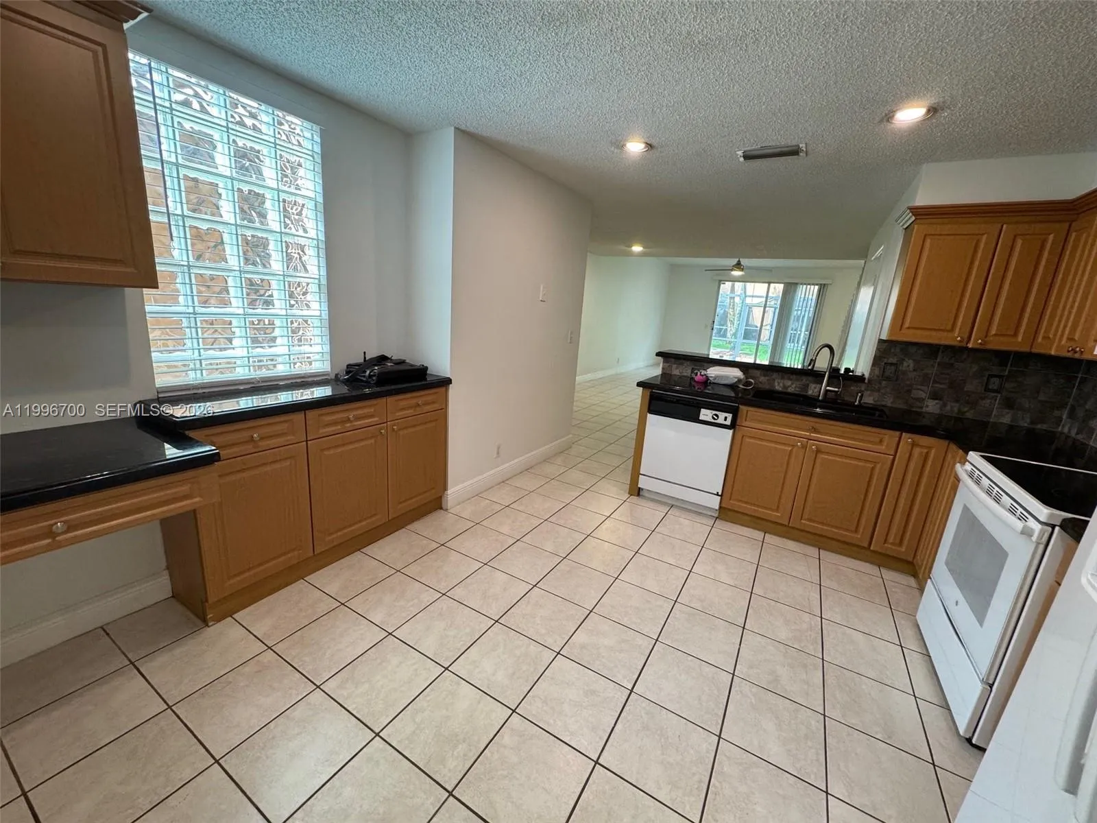1503 Veracruz Ln 5-14, Weston, Florida 33327, Weston, Florida 33327, 3 Bedrooms Bedrooms, ,2 BathroomsBathrooms,Residential Lease,For Rent,1503 Veracruz Ln 5-14, Weston, Florida 33327,A11996700