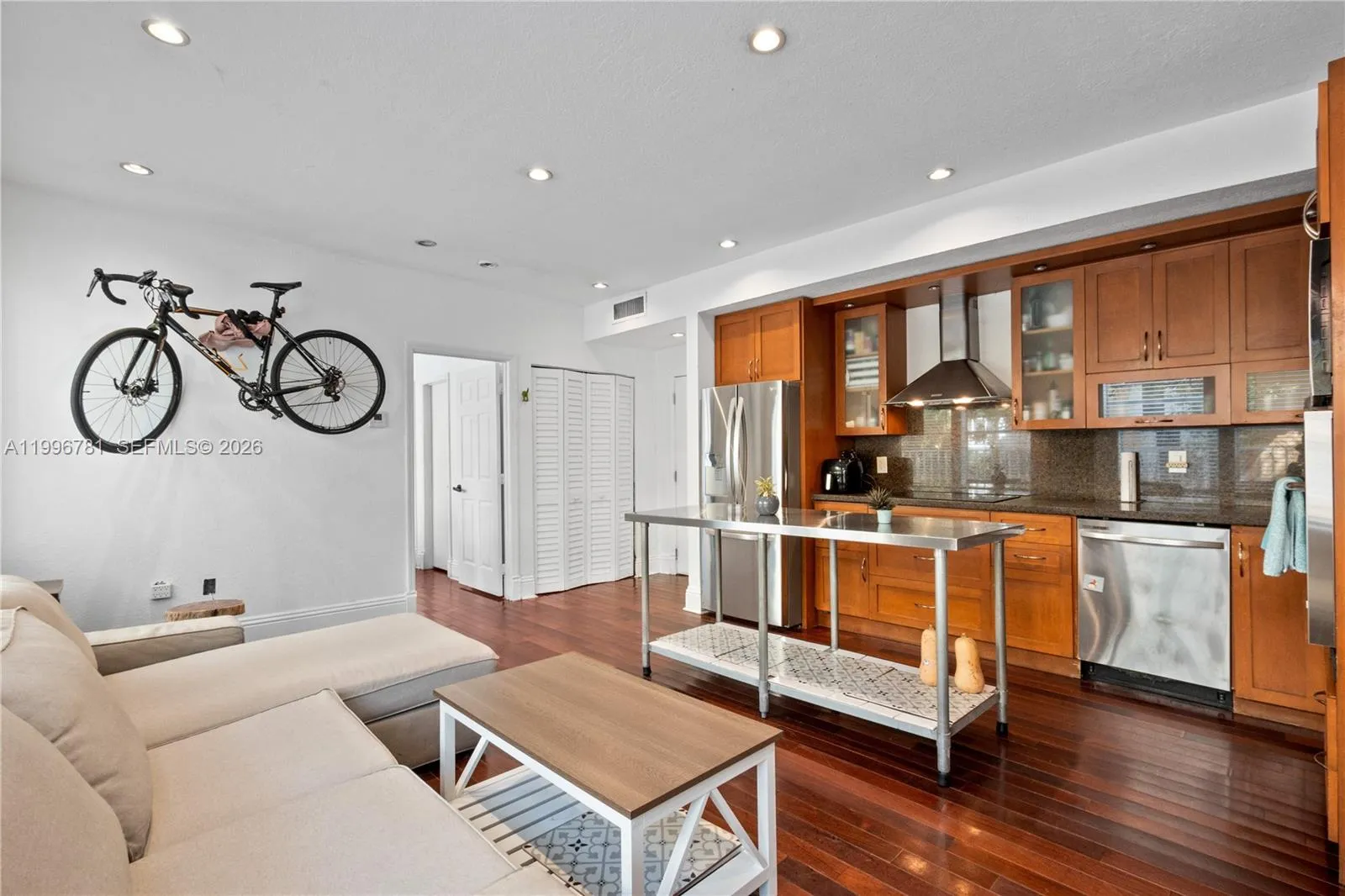 1027 Pennsylvania Ave 102, Miami Beach, Florida 33, Miami Beach, Florida 33139, 2 Bedrooms Bedrooms, ,2 BathroomsBathrooms,Residential Lease,For Rent,1027 Pennsylvania Ave 102, Miami Beach, Florida 33,A11996781