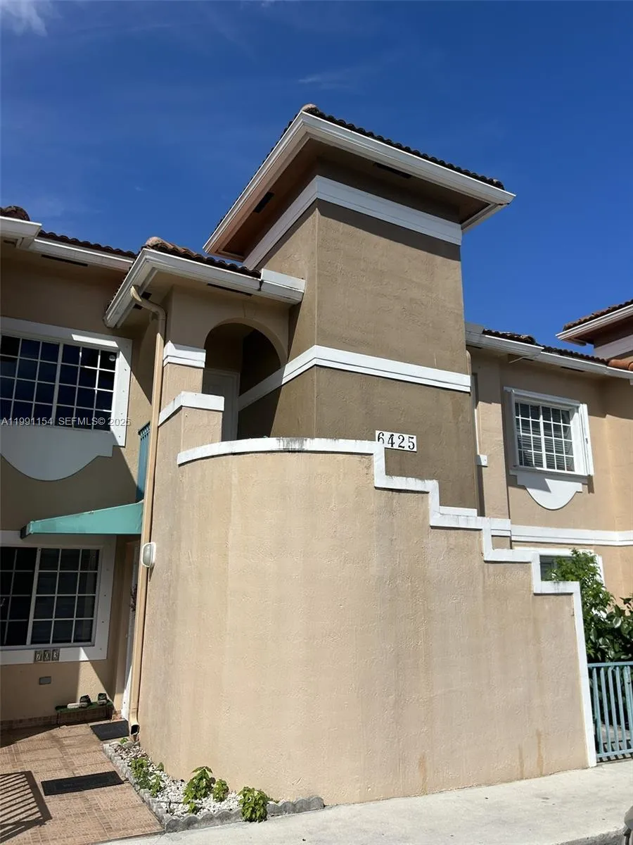 6425 Sw 130th Pl 704, Miami, Florida 33183, Miami, Florida 33183, 2 Bedrooms Bedrooms, ,2 BathroomsBathrooms,Residential Lease,For Rent,6425 Sw 130th Pl 704, Miami, Florida 33183,A11991154