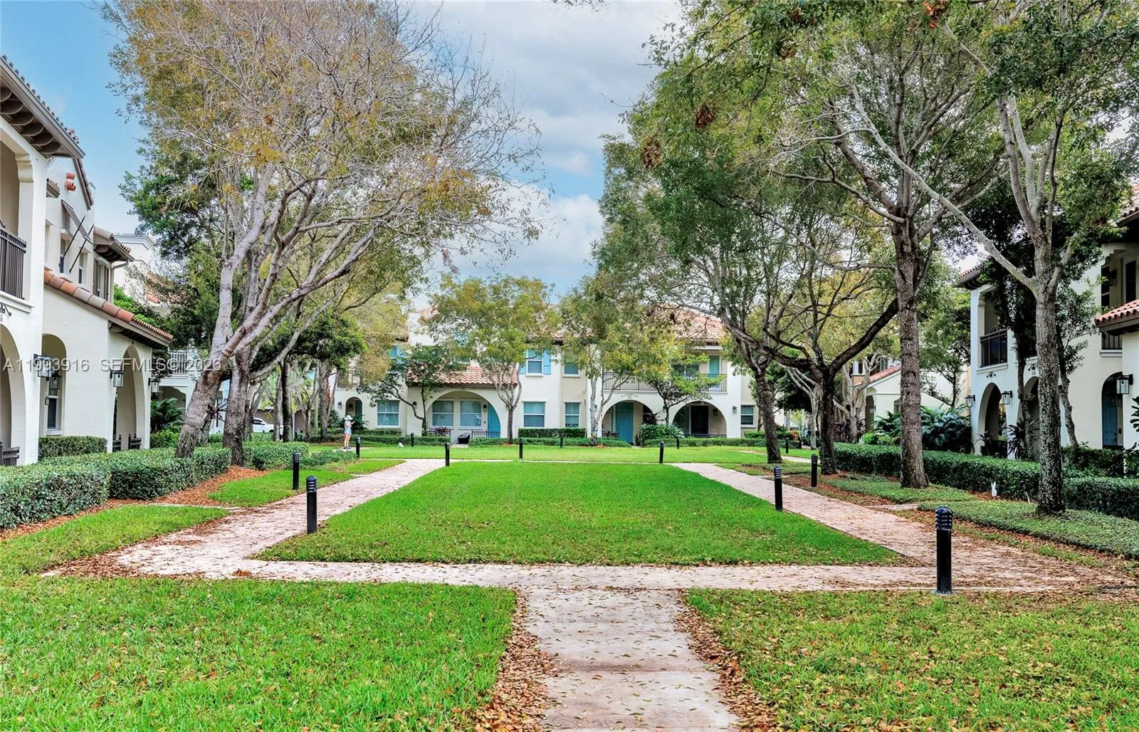 4308 Cascada Cir, Cooper City, Florida 33024, Cooper City, Florida 33024, 3 Bedrooms Bedrooms, ,2 BathroomsBathrooms,Residential,For Sale,4308 Cascada Cir, Cooper City, Florida 33024,A11993916
