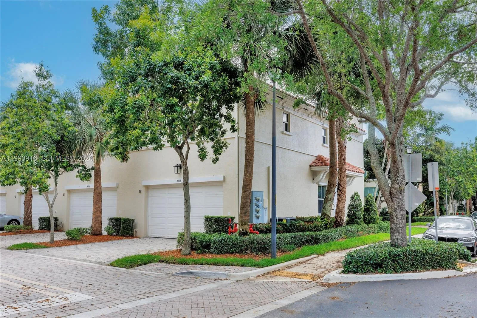 4308 Cascada Cir, Cooper City, Florida 33024, Cooper City, Florida 33024, 3 Bedrooms Bedrooms, ,2 BathroomsBathrooms,Residential,For Sale,4308 Cascada Cir, Cooper City, Florida 33024,A11993916