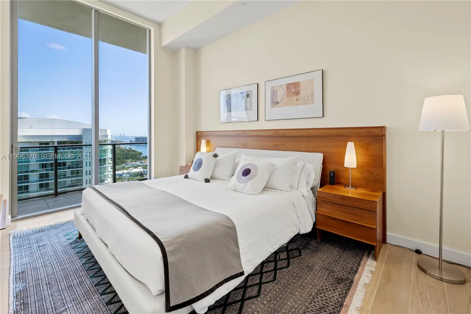 2655 S Bayshore Dr 1906, Miami, Florida 33133, Miami, Florida 33133, 2 Bedrooms Bedrooms, ,2 BathroomsBathrooms,Residential Lease,For Rent,2655 S Bayshore Dr 1906, Miami, Florida 33133,A11996370