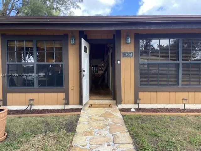 10361 Juniper Ct 10361, Pembroke Pines, Florida 33, Pembroke Pines, Florida 33026, 2 Bedrooms Bedrooms, ,2 BathroomsBathrooms,Residential Lease,For Rent,10361 Juniper Ct 10361, Pembroke Pines, Florida 33,A11995939