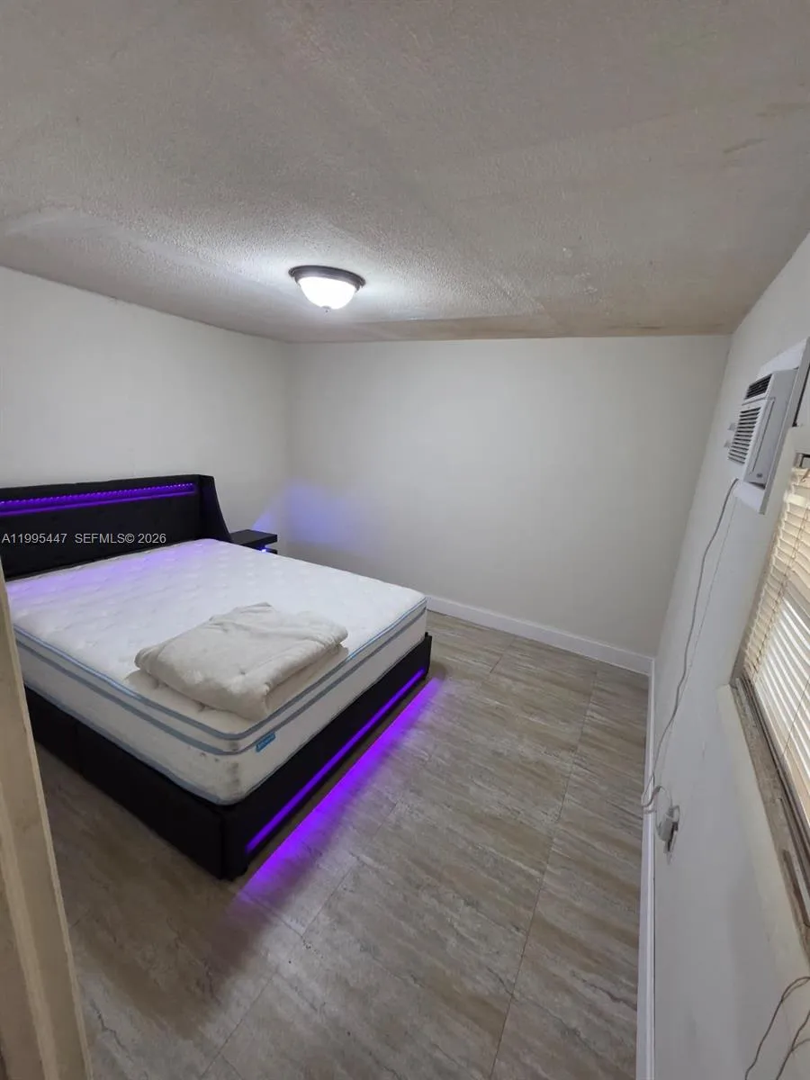 1420 Sw 129 Ct 1, Miami, Florida 33184, Miami, Florida 33184, 1 Bedroom Bedrooms, ,1 BathroomBathrooms,Residential Lease,For Rent,1420 Sw 129 Ct 1, Miami, Florida 33184,A11995447