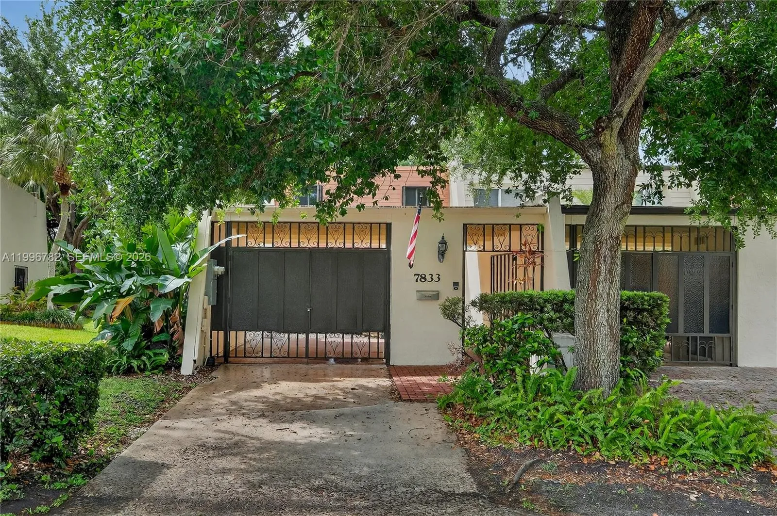 7833 Sw 102nd Pl, Miami, Florida 33173, Miami, Florida 33173, 2 Bedrooms Bedrooms, ,2 BathroomsBathrooms,Residential,For Sale,7833 Sw 102nd Pl, Miami, Florida 33173,A11996782