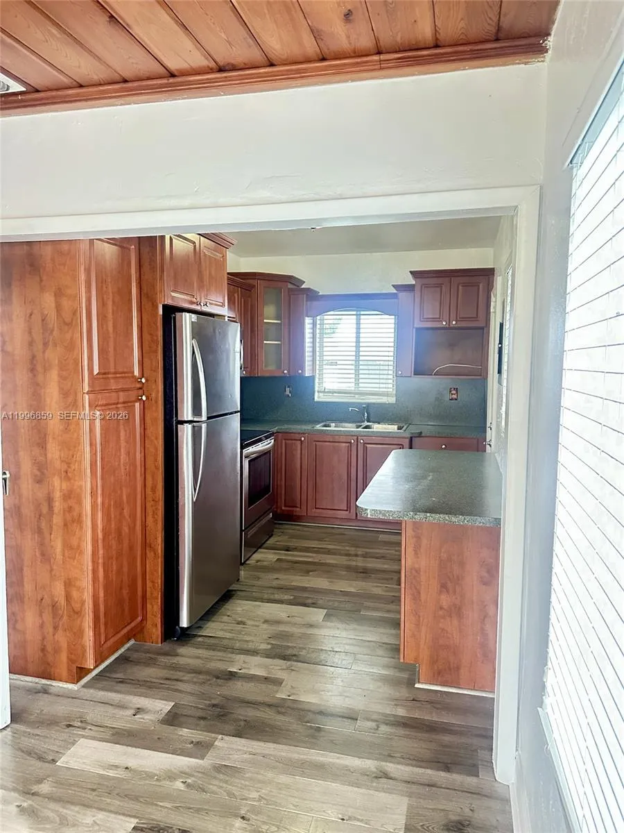 4232 Nw 2nd Ter A, Miami, Florida 33126, Miami, Florida 33126, 3 Bedrooms Bedrooms, ,1 BathroomBathrooms,Residential Lease,For Rent,4232 Nw 2nd Ter A, Miami, Florida 33126,A11996859