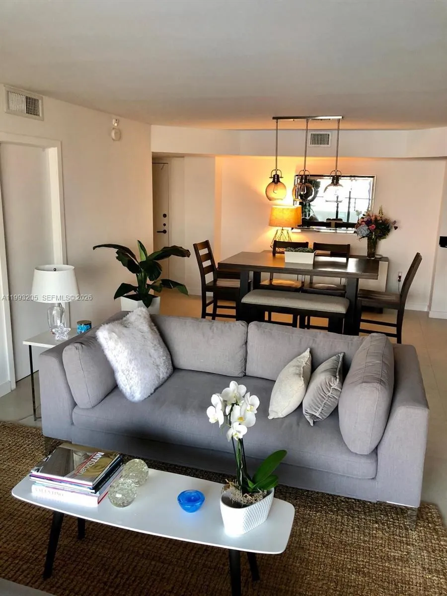 2333 Brickell Ave Ph207, Miami, Florida 33129, Miami, Florida 33129, 2 Bedrooms Bedrooms, ,2 BathroomsBathrooms,Residential,For Sale,2333 Brickell Ave Ph207, Miami, Florida 33129,A11993205