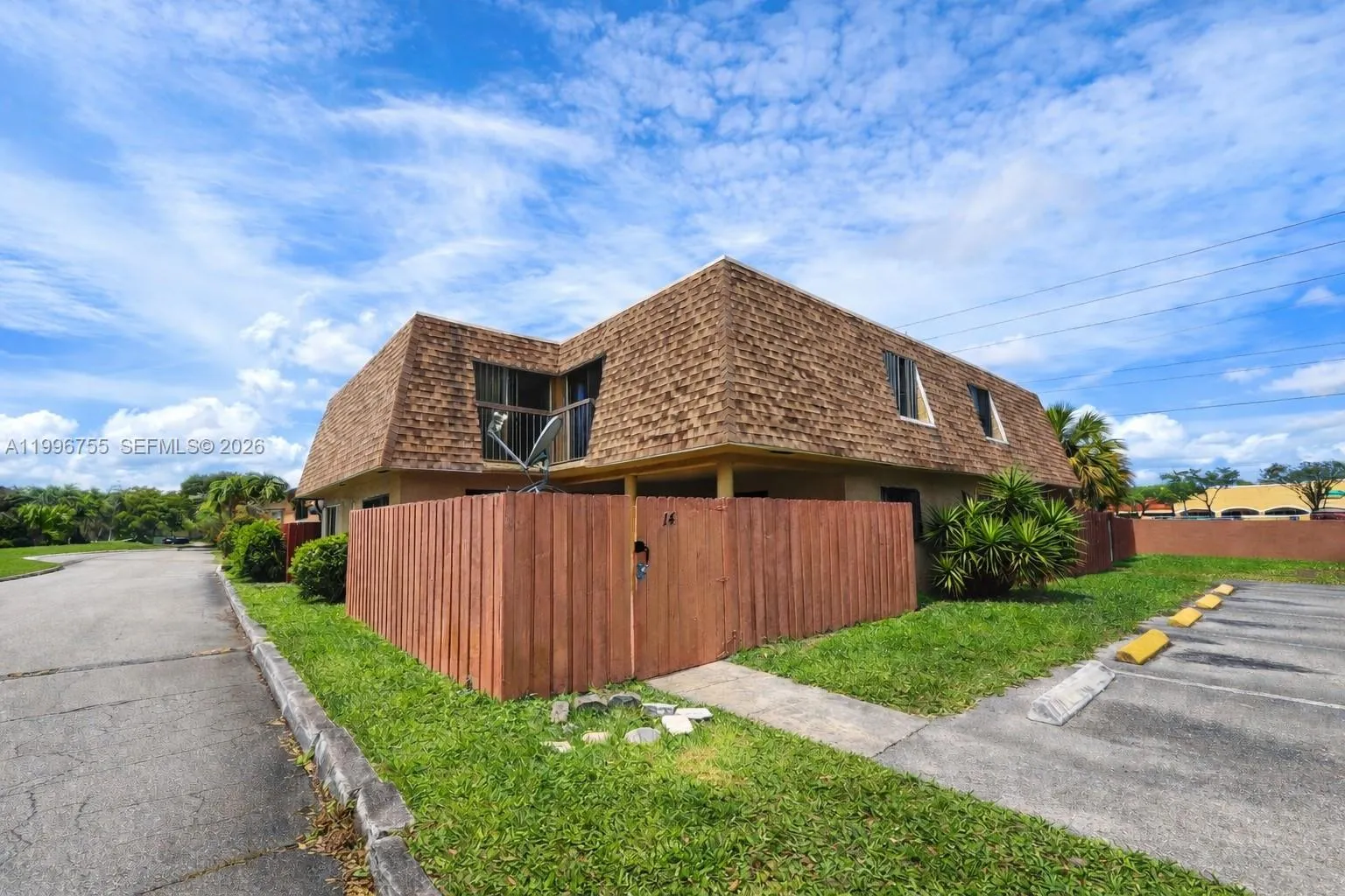 2455 W 67th Pl 10-14, Hialeah, Florida 33016, Hialeah, Florida 33016, 3 Bedrooms Bedrooms, ,2 BathroomsBathrooms,Residential Lease,For Rent,2455 W 67th Pl 10-14, Hialeah, Florida 33016,A11996755