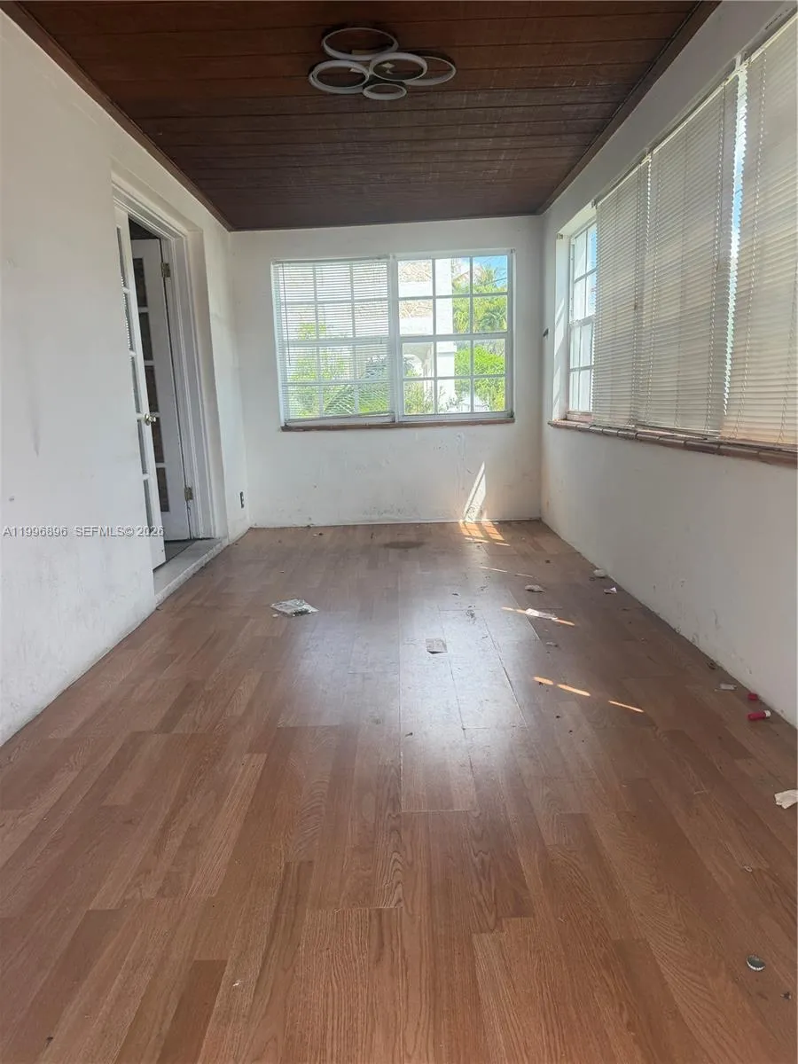 634 Sw 10th Ave, Miami, Florida 33130, Miami, Florida 33130, ,Land,For Sale,634 Sw 10th Ave, Miami, Florida 33130,A11996896