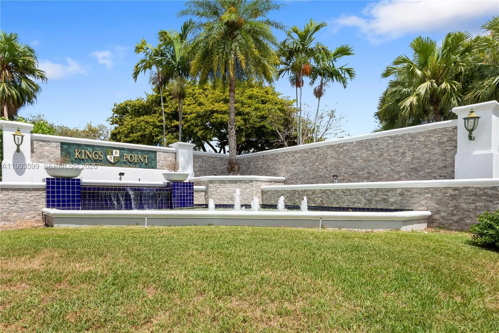 9660 S Belfort Cir 207, Tamarac, Florida 33321, Tamarac, Florida 33321, 2 Bedrooms Bedrooms, ,2 BathroomsBathrooms,Residential,For Sale,9660 S Belfort Cir 207, Tamarac, Florida 33321,A11993599