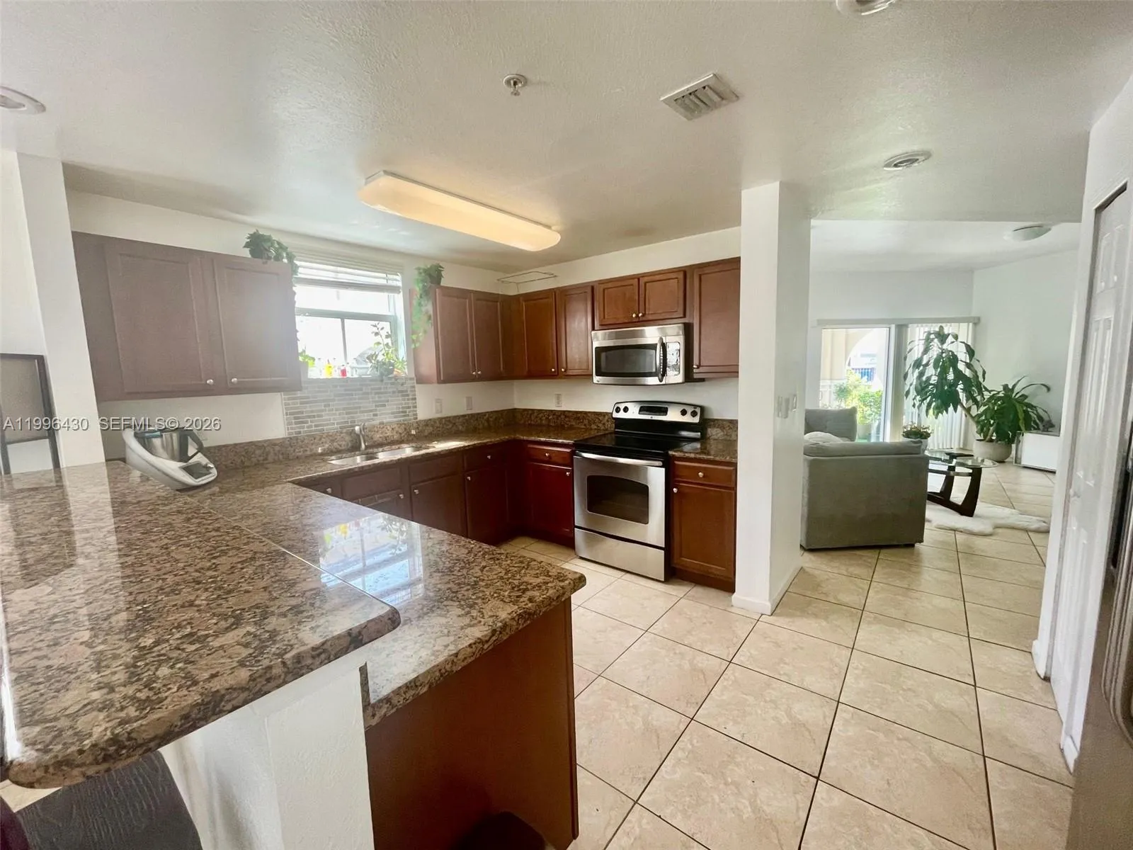 11503 Nw 89th St 206, Doral, Florida 33178, Doral, Florida 33178, 3 Bedrooms Bedrooms, ,2 BathroomsBathrooms,Residential,For Sale,11503 Nw 89th St 206, Doral, Florida 33178,A11996430